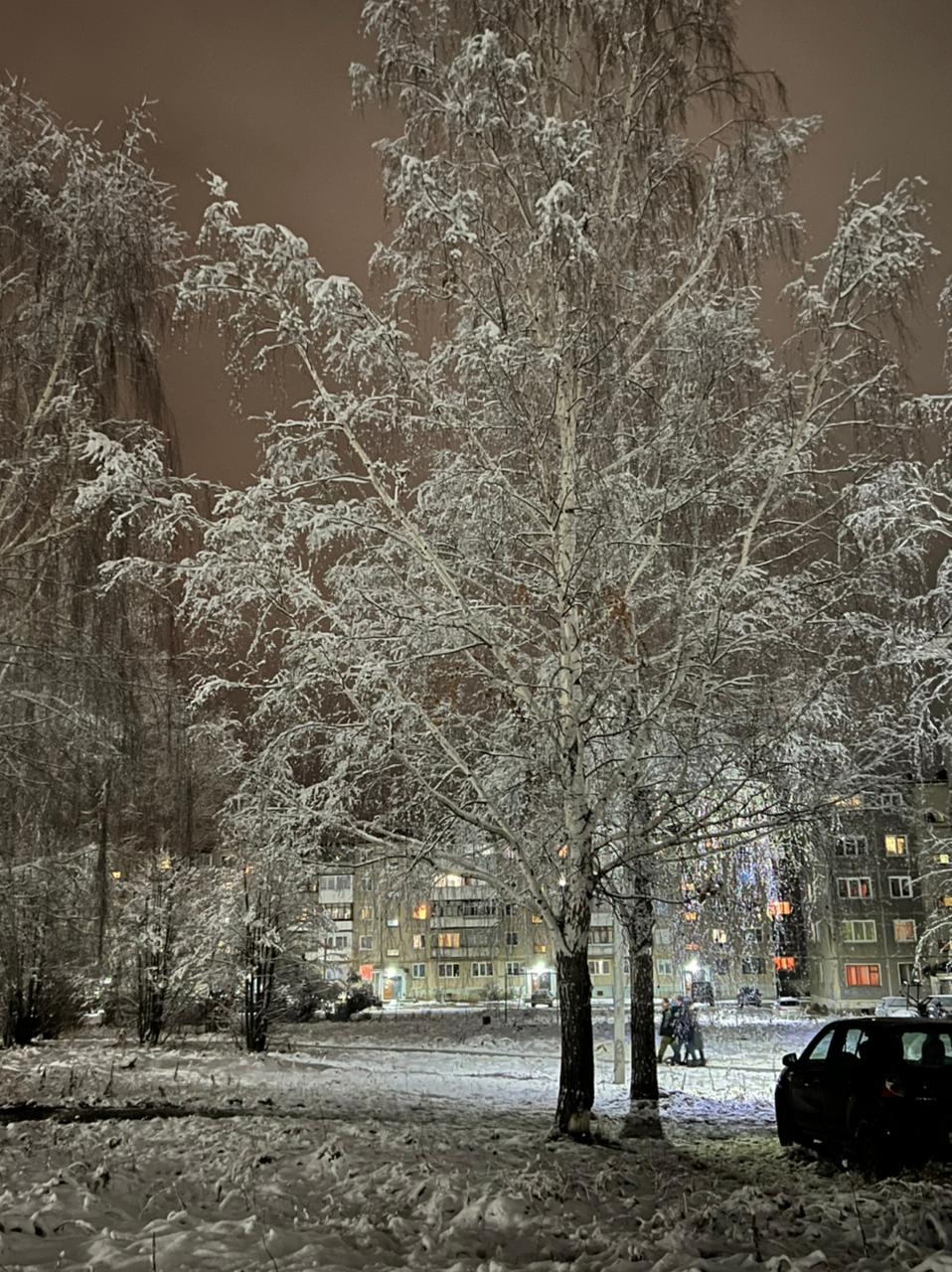 Слушать вечер холодной. Зимний город. Зимняя улица. Вечерний снегопад в городе. Зимний вечер.